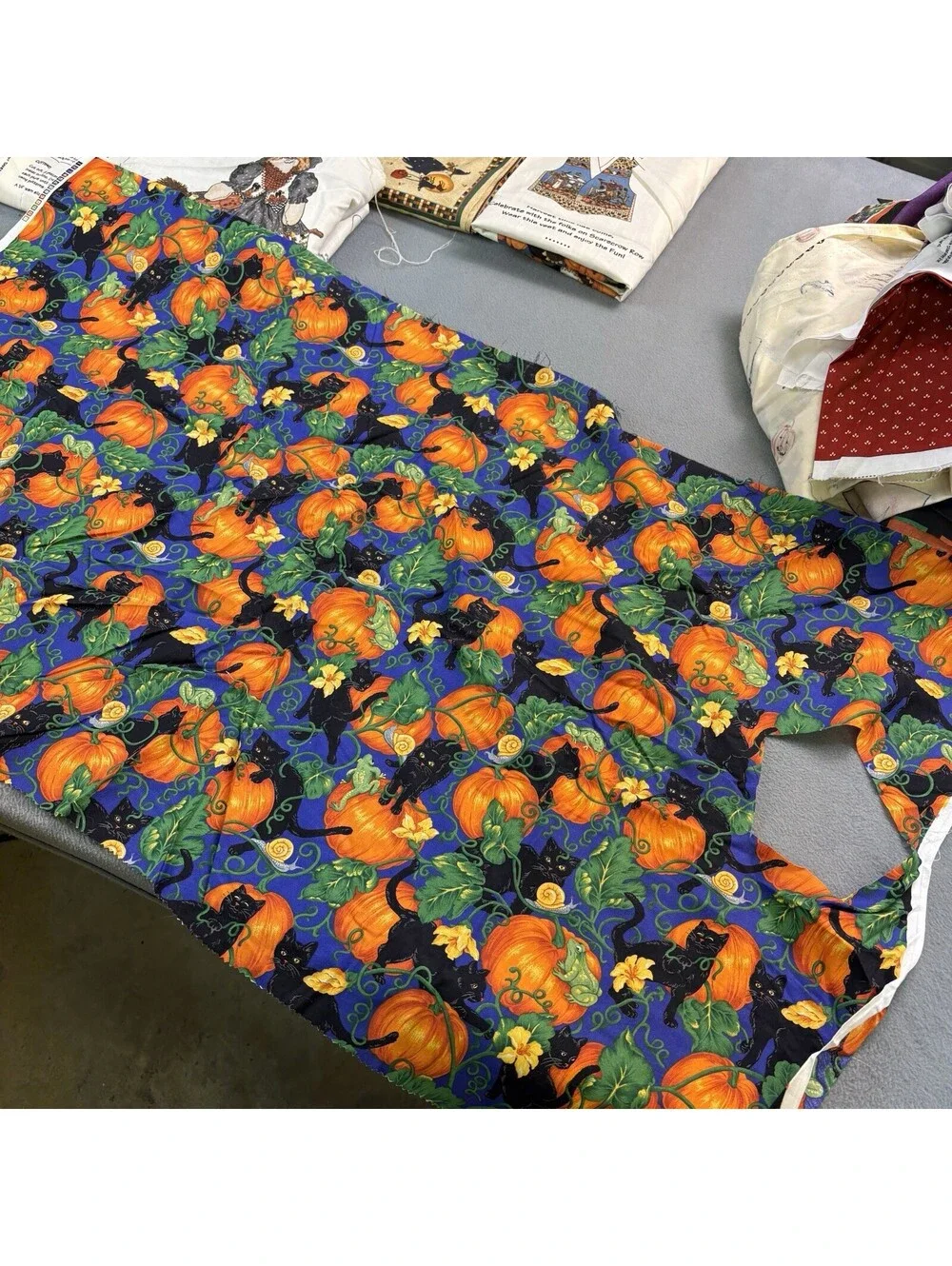 Lot Of 19 Assorted Vintage Halloween Cut & Sew Panels / Fabrics Crafting 10.5 lb